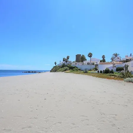Beachhouse Galore *
