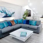 Beachhouse Galore *