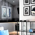Beachhouse Galore *