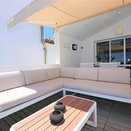 Beachhouse Galore * אסטפונה